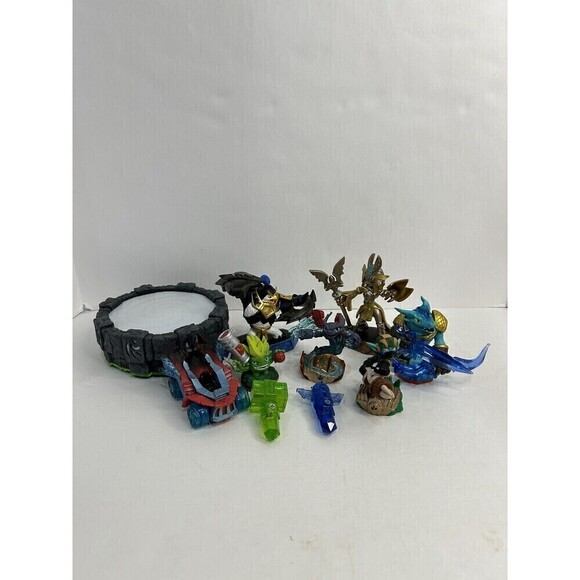 Skylander mixed figure lot of 10 trap team super chargers portal crystal - Picture 1 of 4
